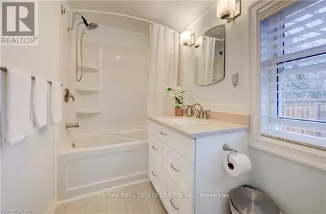 76 Brentwood Avenue Kitchener ON N2H 2C8