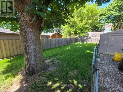 76 Brentwood Avenue Kitchener ON N2H 2C8