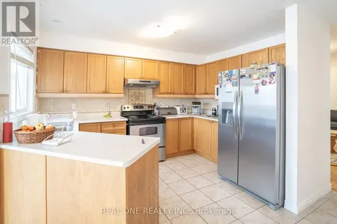 744 Brandenburg Boulevard Waterloo ON N2T 2W9