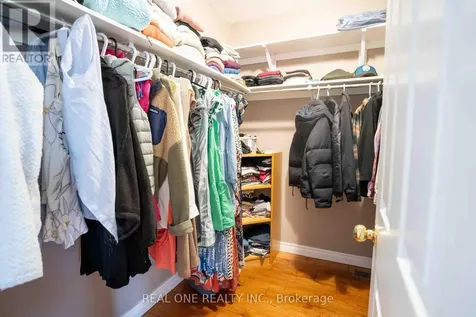744 Brandenburg Boulevard Waterloo ON N2T 2W9