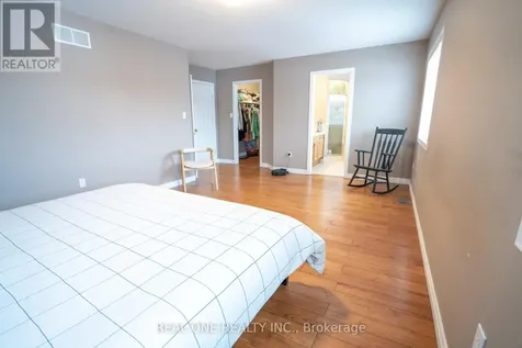 744 Brandenburg Boulevard Waterloo ON N2T 2W9
