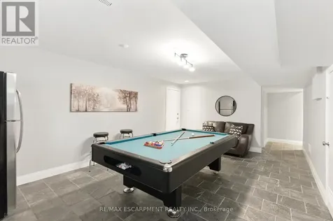 115 Pioneer Lane Blue Mountains ON L9Y 0M6