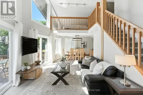 115 Pioneer Lane Blue Mountains ON L9Y 0M6