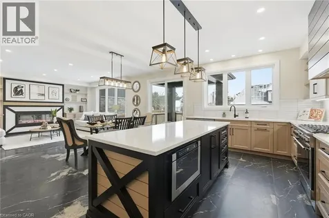 7 Bartlett Avenue Grimsby ON L3M 5N7