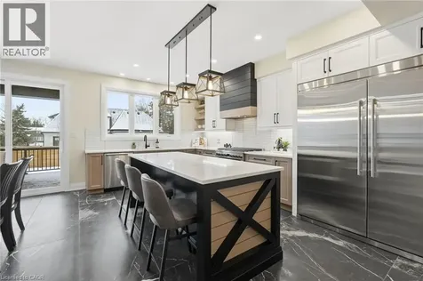 7 Bartlett Avenue Grimsby ON L3M 5N7