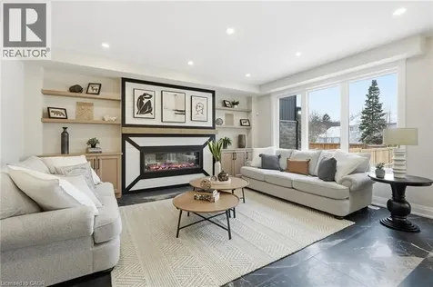 7 Bartlett Avenue Grimsby ON L3M 5N7
