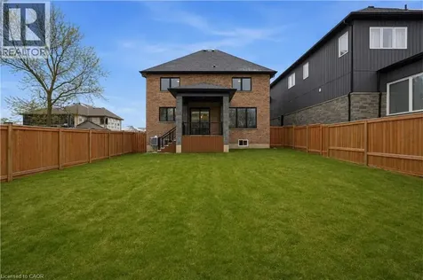7 Bartlett Avenue Grimsby ON L3M 5N7