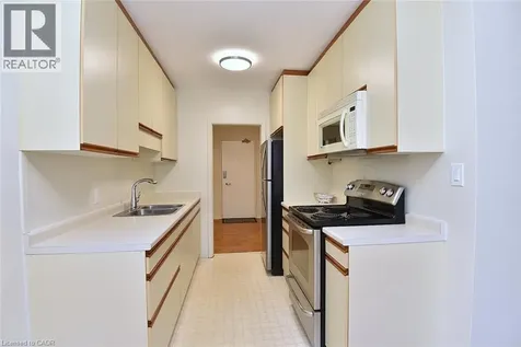 69 Herkimer Street Hamilton ON L8P 2G6