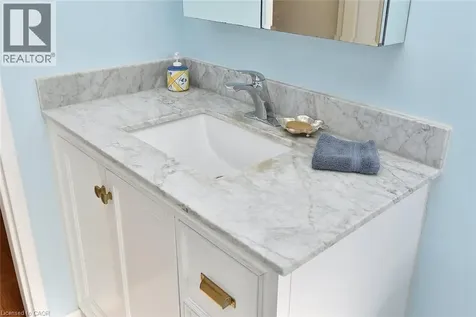 69 Herkimer Street Hamilton ON L8P 2G6