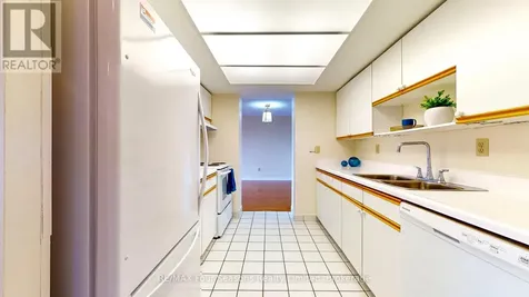 172 Eighth Street Collingwood ON L9Y 4T2