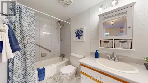 172 Eighth Street Collingwood ON L9Y 4T2