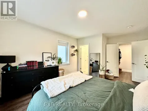 33 Maple Grove Road Ottawa ON K2L 2S7