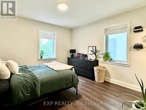 33 Maple Grove Road Ottawa ON K2L 2S7