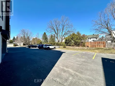 33 Maple Grove Road Ottawa ON K2L 2S7