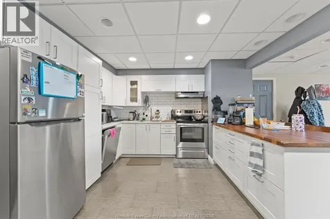 552-554 Pitt Street West Windsor ON N9A 5M2