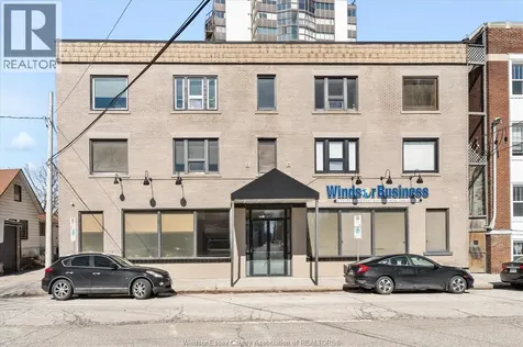 552-554 Pitt Street West Windsor ON N9A 5M2