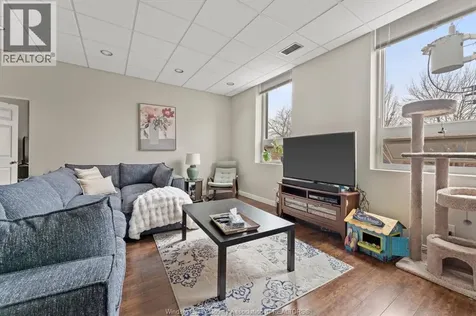 552-554 Pitt Street West Windsor ON N9A 5M2