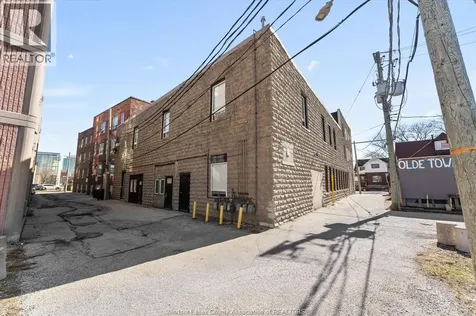 552-554 Pitt Street West Windsor ON N9A 5M2