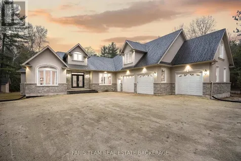 138 Knox Road East Wasaga Beach ON L9Z 2T5