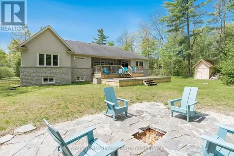 138 Knox Road East Wasaga Beach ON L9Z 2T5