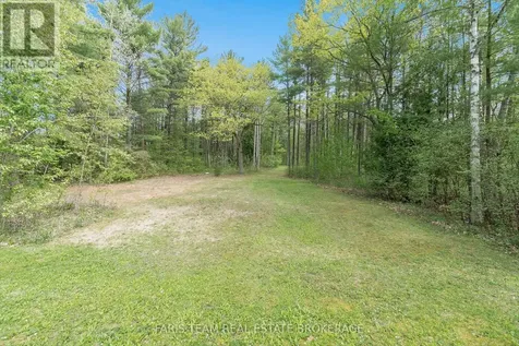 138 Knox Road East Wasaga Beach ON L9Z 2T5