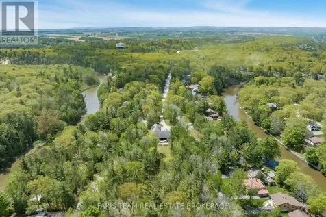 138 Knox Road East Wasaga Beach ON L9Z 2T5