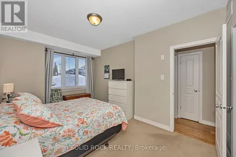 1004 Beryl Private Ottawa ON K1V 2M4