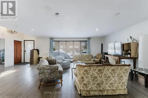 1197 Deer Park Road Ottawa ON K2E 6H5