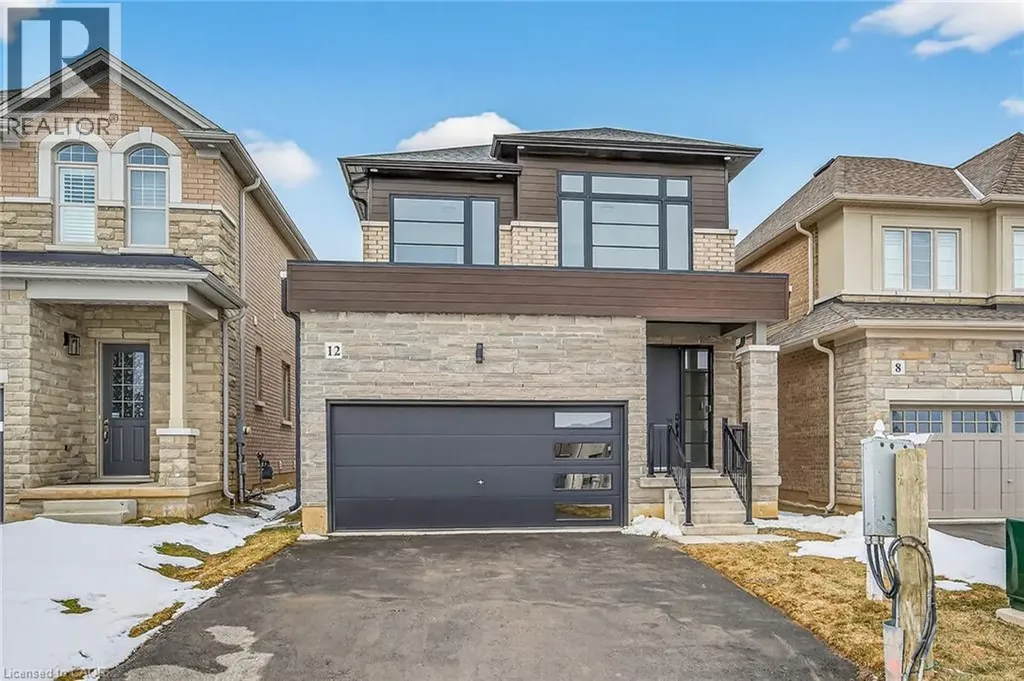 12 Shady Oaks Trail Hamilton ON L9B 0E9