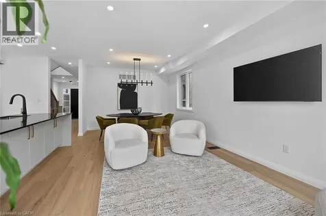 12 Shady Oaks Trail Hamilton ON L9B 0E9
