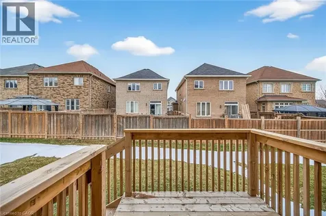 12 Shady Oaks Trail Hamilton ON L9B 0E9