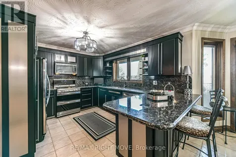 759 Broadview Avenue Orillia ON L3V 6P1