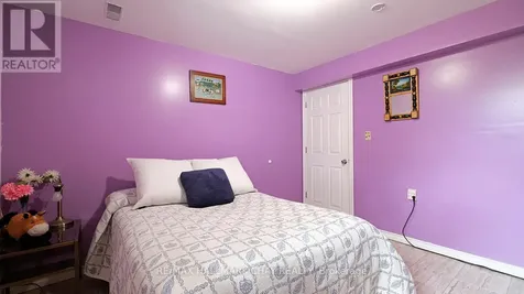 139 Wawinet Street Midland ON L4R 5A9