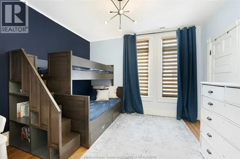719 Victoria Avenue Windsor ON N9A 4N3