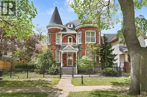 719 Victoria Avenue Windsor ON N9A 4N3