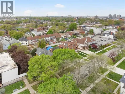 719 Victoria Avenue Windsor ON N9A 4N3