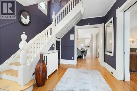 719 Victoria Avenue Windsor ON N9A 4N3