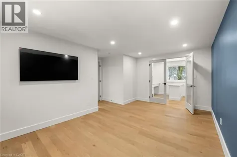 361 Coleridge Place Waterloo ON N2L 2V7