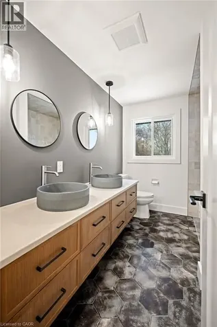 361 Coleridge Place Waterloo ON N2L 2V7