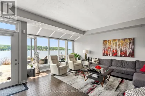 8 Beck Boulevard Penetanguishene ON L9M 1C3