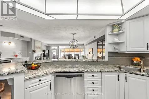 8 Beck Boulevard Penetanguishene ON L9M 1C3