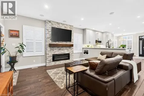 117 Monarch Street Welland ON L3C 0E6