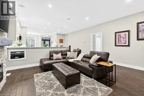 117 Monarch Street Welland ON L3C 0E6