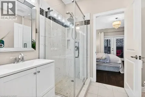 117 Monarch Street Welland ON L3C 0E6