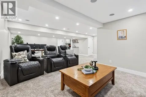 117 Monarch Street Welland ON L3C 0E6
