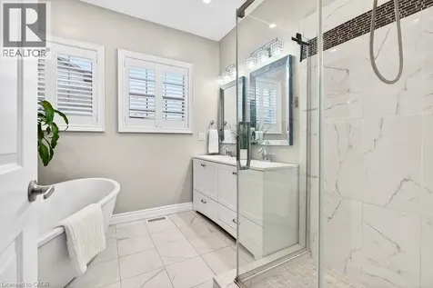 117 Monarch Street Welland ON L3C 0E6