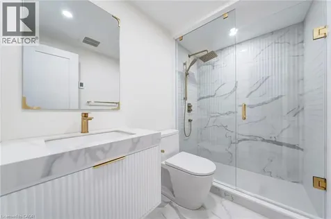 102 Bronte Road Oakville ON L6L 6J5