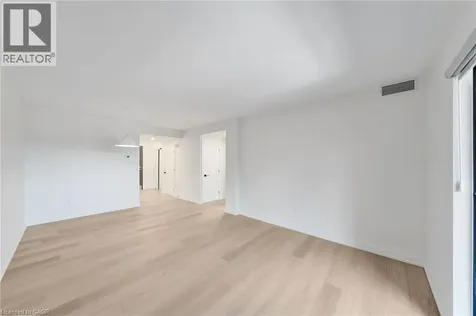 102 Bronte Road Oakville ON L6L 6J5