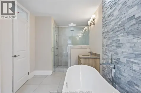 18 Woodland Street Kingsville ON N9Y 0A9