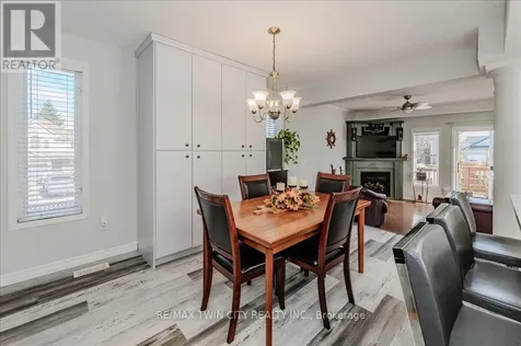 11 Acorn Way West Cambridge ON N1R 8M3